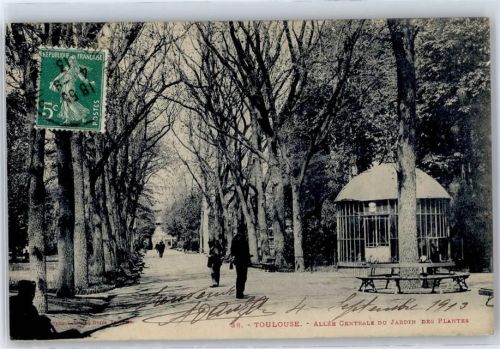 Toulouse Allee Centrale du Jardin des Plantes