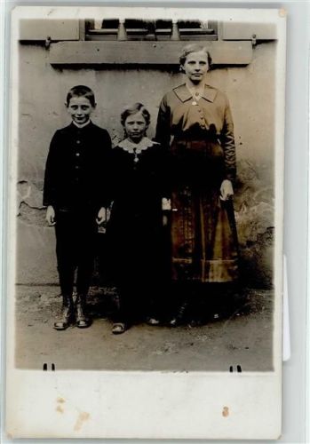 Eppstein Gruppenbild Mutter Junge Mädchen Ort handschriftlich