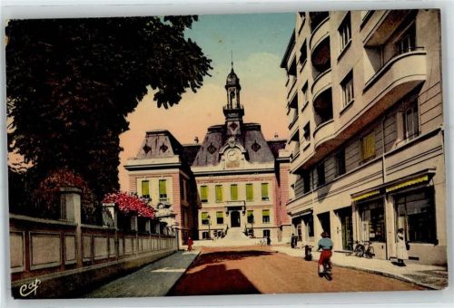 Villefranche-sur-Saone La Mairie et le Forum