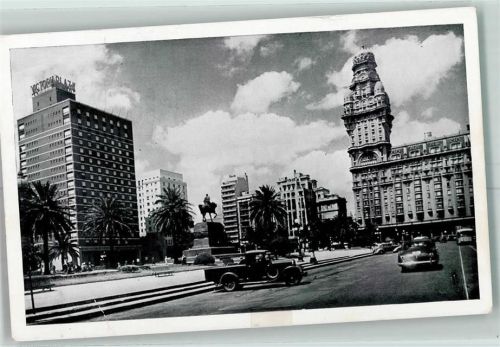 Montevideo Plaza Independencia Auto