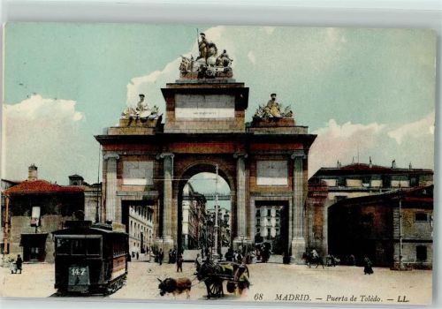 Madrid Puerta de Toledo Tram Straßenbahn