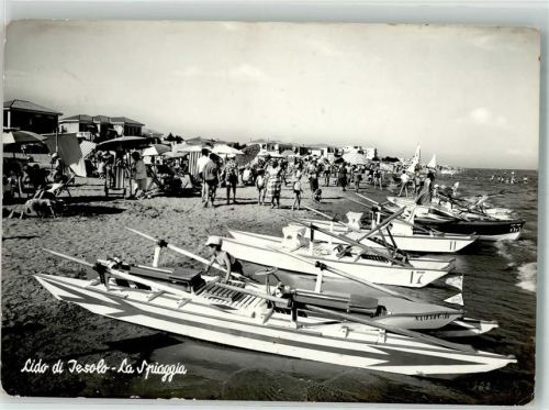 Jesolo Schwimmbad Strand Ruderboote