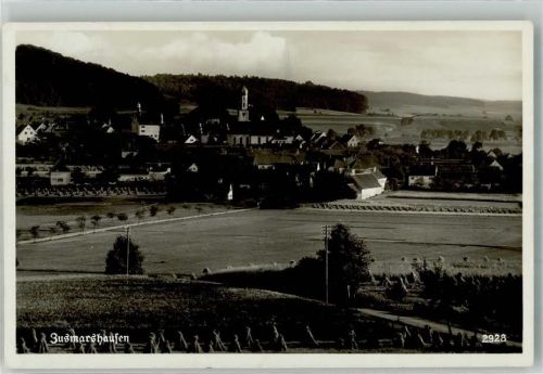 Zusmarshausen Panorama des Ortes mit der Kirche Maria Immaculata