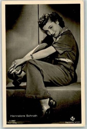 Hannelore Schroth A2368/1