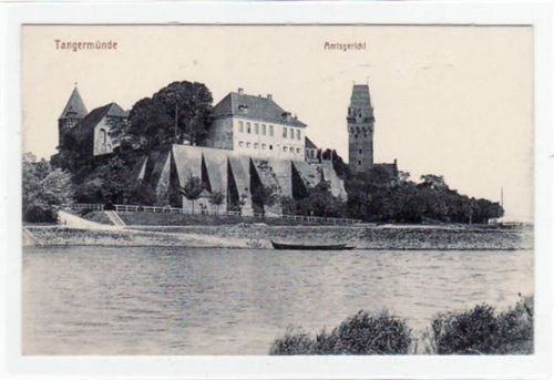 Tangermünde Tangermünde mit Amtsgericht ungelaufen Leichte Abschürfung Vorderseite oberhalb des Turms, sonst gut erhalten.
