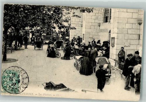 Lourdes 1907 Rollstühle Kirche