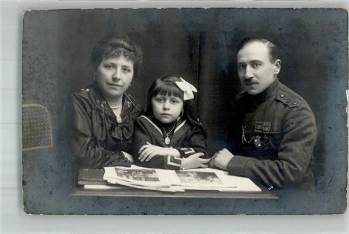 Soldat mit Familie