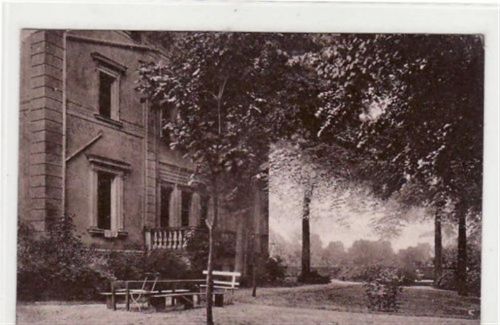 Milow a.d. Havel. Abgebildet ist das Erholungsheim Lindenhof - Parkseite. gelaufen 1921. Kleiner Knick an der oberen rechten Ecke, sonst gut erhalten.