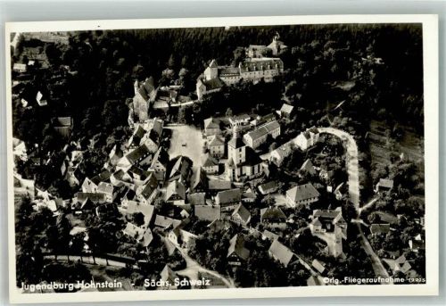 Hohnstein Fliegeraufnahme des Ortes mit Burg Hohnstein und der Stadtkirche