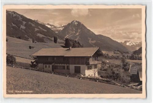 Haus Hoerner in Thalhofen im bayrischen Allgäu gelaufen. Knick unten rechts, sonst gut erhalten