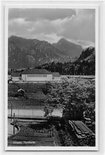 Füssen. Turnhalle ungelaufen Sehr gut erhalten.