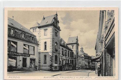 Merzig. Rathaus, Früheres Kurfürstliches Jagdschloss ungelaufen Gute Erhaltung.