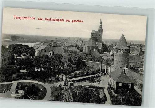 Tangermünde Park Denkmal St. Stephanskirche