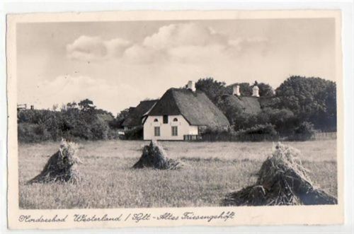 Westerland Westerland a. Sylt mit Friesengehöft gelaufen, 1938. Leichter Stempeldurchdruck, leichter Bug unten in der Mitte, sonst gut erhalten