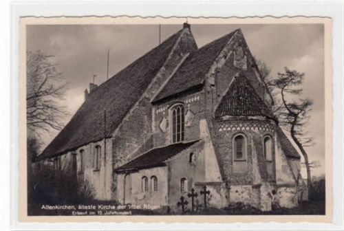 Altenkirche mit älterster Kirche der Insel Rügen erbaut im 12. Jahrhundert ungelaufen Top Erhaltung.