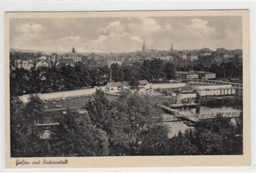 Giessen. Badeanstalt gelaufen, 1940. Leicht bügig, sonst gut erhalten