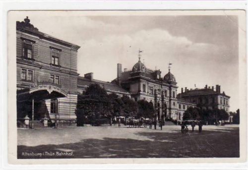 Altenburg Altenburg mit Partie am Bahnhof ungelaufen kleiner Knick oben rechts, leicht bügig, sonst gut erhalten.