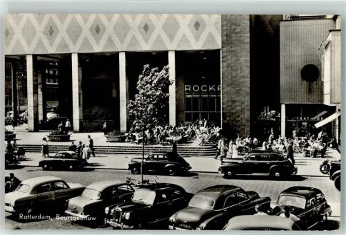 Rotterdam Beursgebouw Autos
