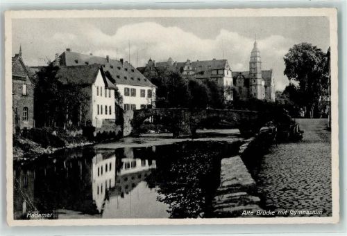 Hadamar alte Brücke mit Gymnasium