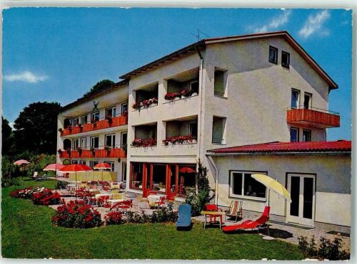 Oy Kurhaus Tannenhof Liegewiese Liegestuhl Terrasse