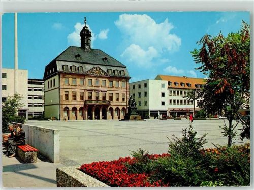 Hanau Rathaus Marktplatz Denkmal der Brüder Grimm