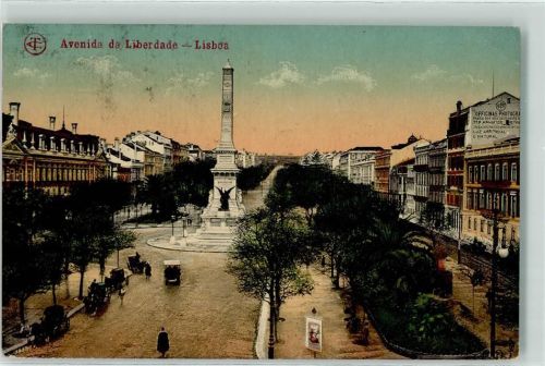 Lisboa Avenida da Liberdade Kutsche Säule Photograf