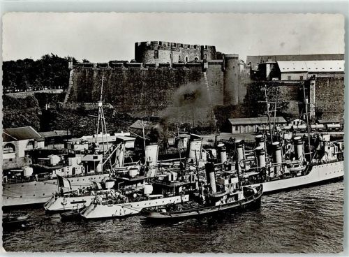 Brest Kriegsschiffe Postboot das Schloss Eisenbahnwagen