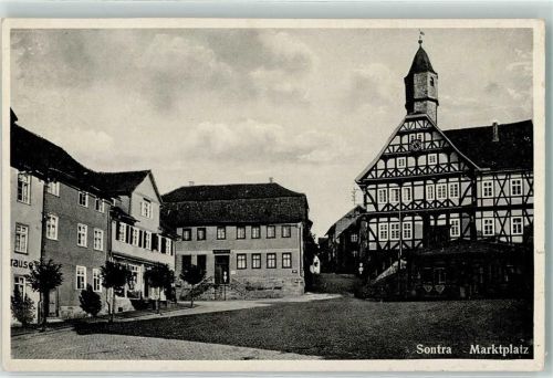 36205 W6443 Sontra Foto AK Marktplatz Turm Fachwerkhaus