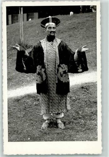 Zum Andenken an den Kaiser von China Tracht Volkstyp
