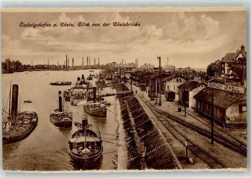 Ludwigshafen Rheinhafen Frachtschiffe