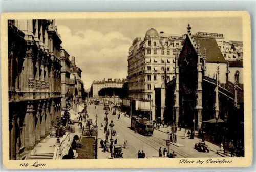 Lyon Place des Cordeliers Tram Straßenbahn Auto Fahrrad