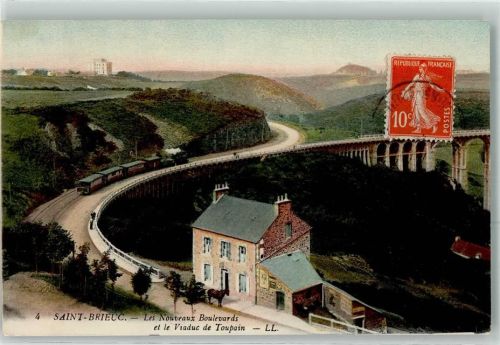 Saint-Brieuc Les Nouveaux Boulevards et le Viaduc de Toupain Eisenbahn Viadukt Brücke