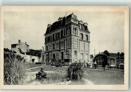 Orsay Chateau de la Pacaterie Cote Sud-Ouest