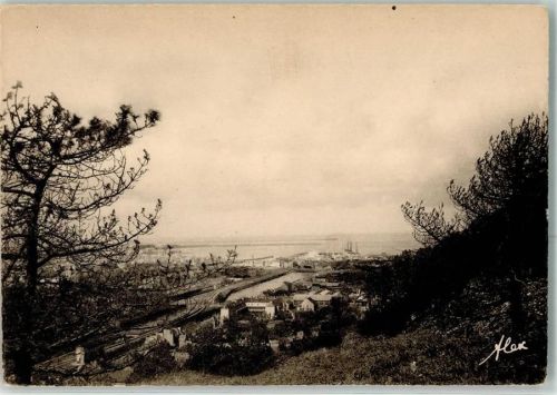 Cherbourg-Octeville Blick von der Montagne du Roule auf den vorderen Hafen
