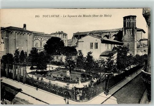 Toulouse le Square du Musee Rue de Metz