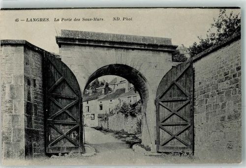 Langres la Porte des Sous Murs
