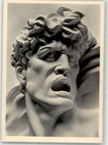 Ausschnitt Statue Kameraden Nr.29