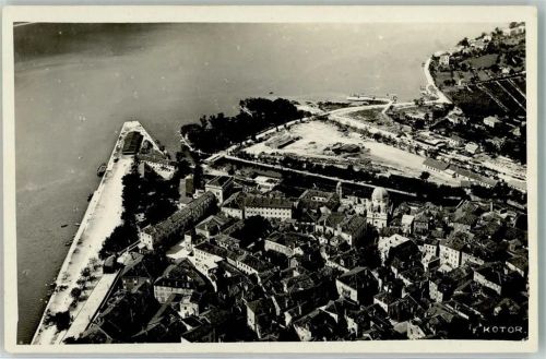Kotor Vogelschau