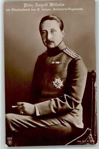 Oberleutnant Uniform mit Orden Verlag NPG 5552