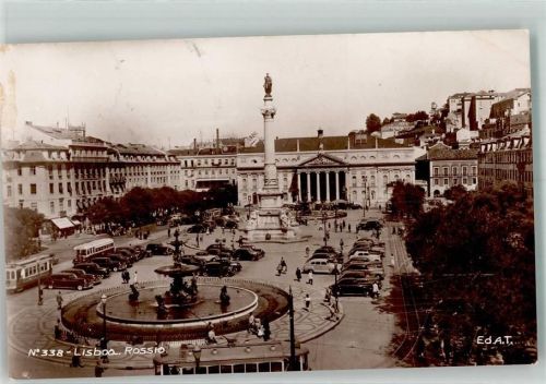 Lisboa Straßenbahn Omnibus Auto Oldtimer Denkmal Rossio