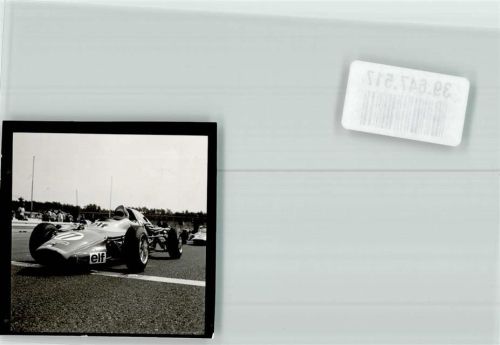Hockenheim Rennwagen in der Startaufstellung auf dem Hockenheimring Foto Orginal aus Archiv eines Ansichtskartenverlags Ort handschriftlich