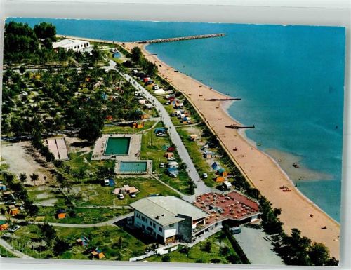 34073 Grado 1971 Foto AK Fliegeraufnahme Camping Schwimmbad Strand