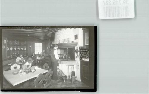 Marktredwitz Hotel Stadtpark Gastraum Kamin Kaminbesteck Mann Frau Wandteller Ort handschriftlich Foto Original aus Archiv eines Ansichtskartenverlags