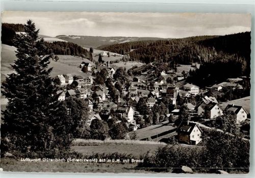 Gütenbach mit der Zentrale der Gebr. Faller und alter Pfarrkirche