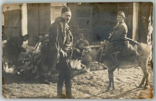 1917 Männer mit Esel und Gänsen auf einem Markt Marktszene Feldpost WK I Reservee-Kavallerie-Regiment No. 1
