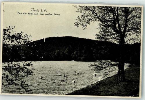 Greiz Park mit Blick zum weißen Kreuz Schwäne