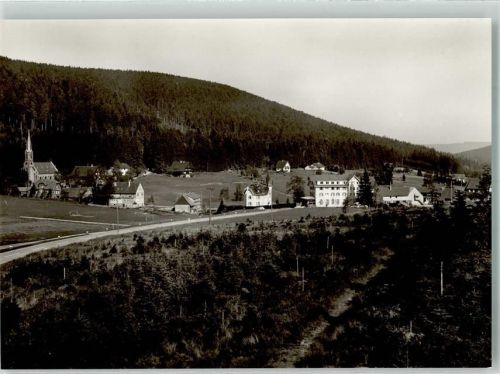 Herrenwies Kurhotel Kirche Sportplatz Schwarzwald