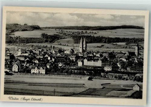 Weiden mit den Kirchen St. Josef und St. Michael