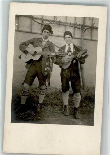 Gitarre Mandoline Tracht