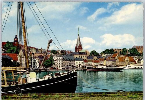 Flensburg Blick auf Hafen und Marienkirche